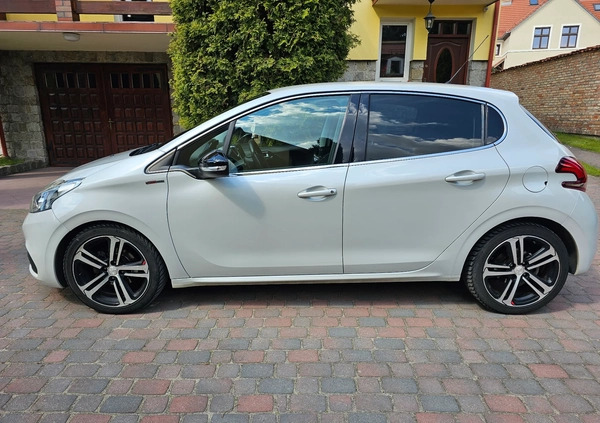 Peugeot 208 cena 35700 przebieg: 93000, rok produkcji 2015 z Działdowo małe 92